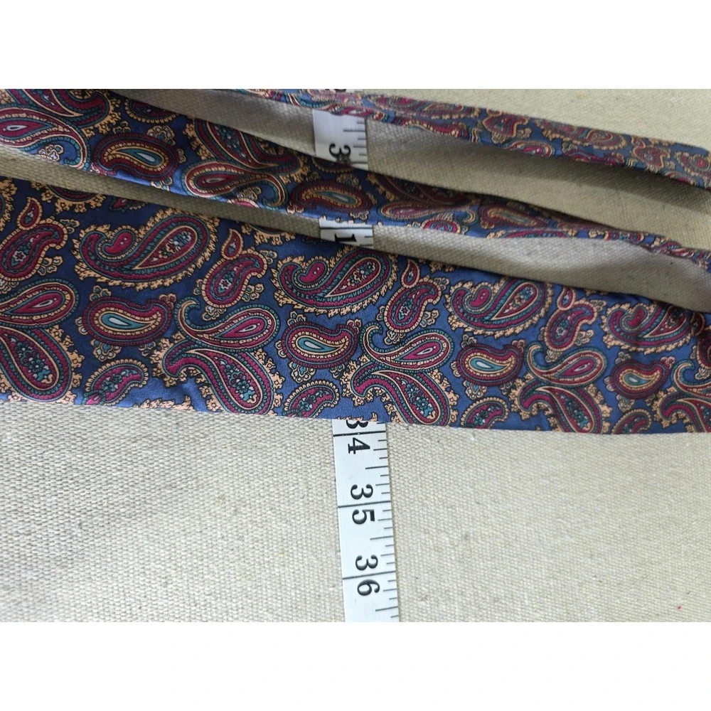 Haband of Paterson NJ Mens Vintage Paisley Silk Blend Tie Navy Burgundy USA